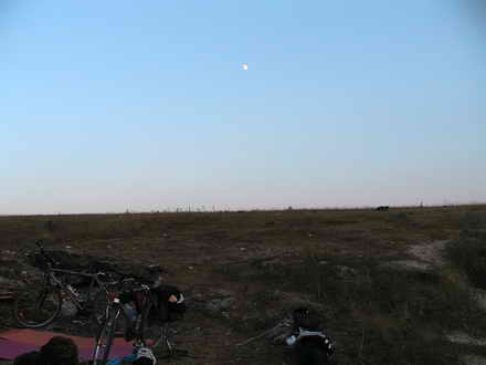 Moonrise over the bay