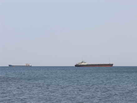Разошлись как в море корабли